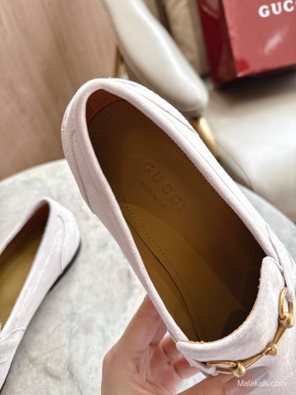 Gucci 1919-10 Leather Loafers with Horsebit Detail - LY00310