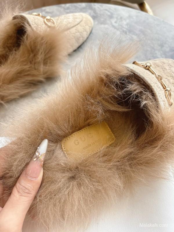 Gucci Fur Mule with Double G Pattern and Horsebit Detail - LY00340