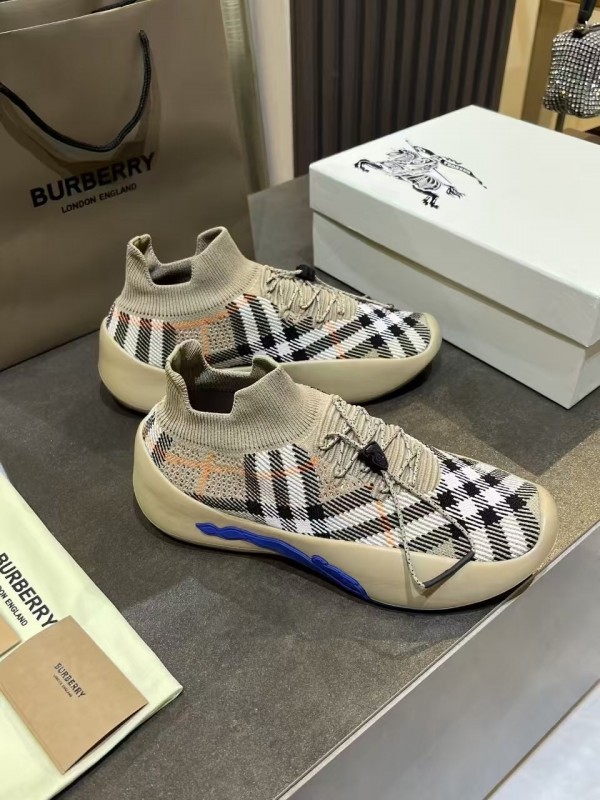 Burberry 2025/SS Italy Made Sneakers - KFY00280