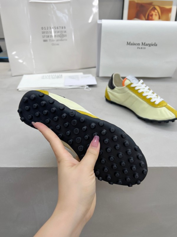 Maison Margiela Couple Sports Casual Shoes - AS00240