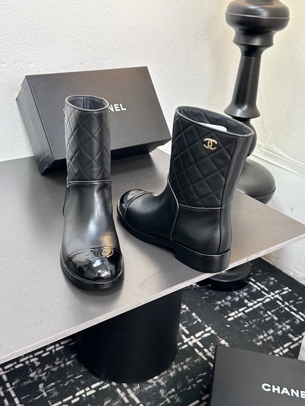 Chanel 2025/SS Short Boots Essential Fall Winter Item - LY00420