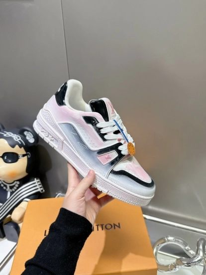 Louis Vuitton Trainer Basketball Series Cracked Ice Glue Process Sneakers - LY00490