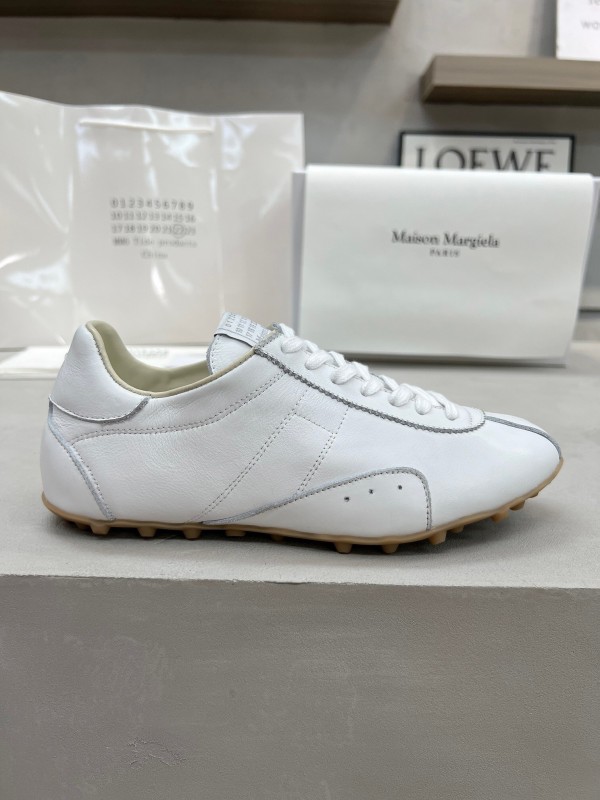 Maison Margiela Couple Sports Casual Shoes - AS00240