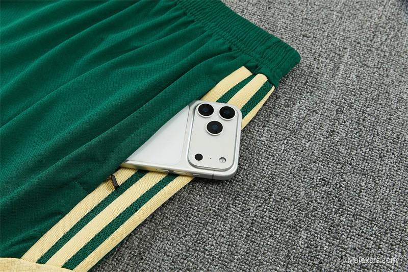 2026 Real Madrid Green & Cream  Short Sleeve+Soccer Shorts