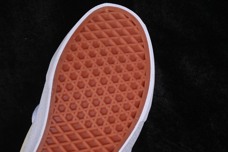 Vans Old Skool Low Top Casual Skateboarding Shoes - VN0A4BVE9X7